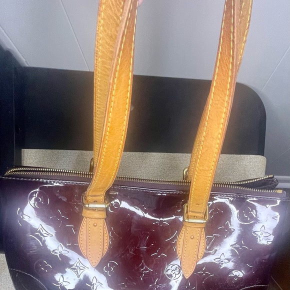 Louis Vuitton Amarante Monogram Vernis Rosewood Avenue - Picture 3 of 10